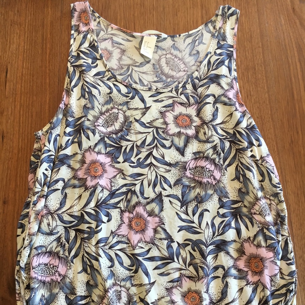 H&M floral tank
